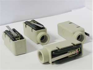 IFFK 12P1501/L közelítéskapcsoló 10-30 V DC